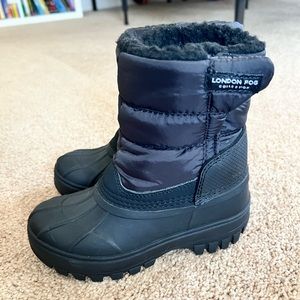 Columbia Boys Snow boots. Size 12. Never worn